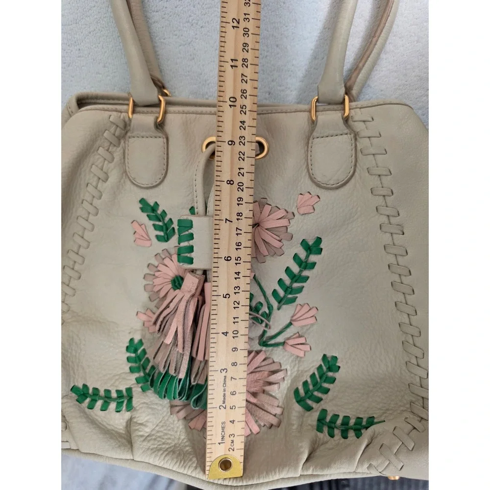 Isabella Fiore Shoulder Bag Ivory Leather Floral Applique Tassel Whipstitch Pink